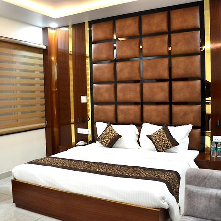 Fabhotel Roselle Inn Lucknow Ngoại thất bức ảnh