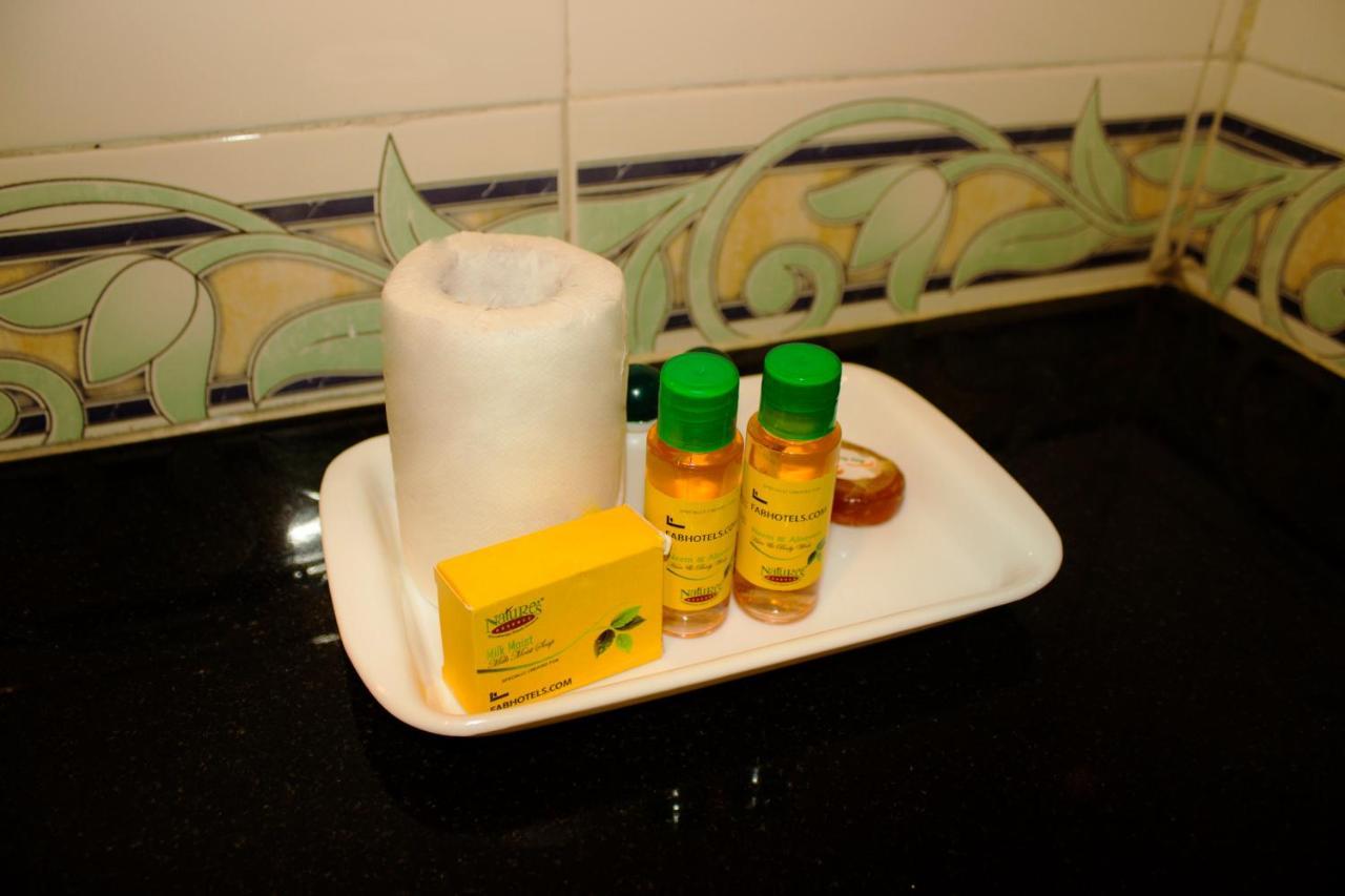 Fabhotel Roselle Inn Lucknow Ngoại thất bức ảnh