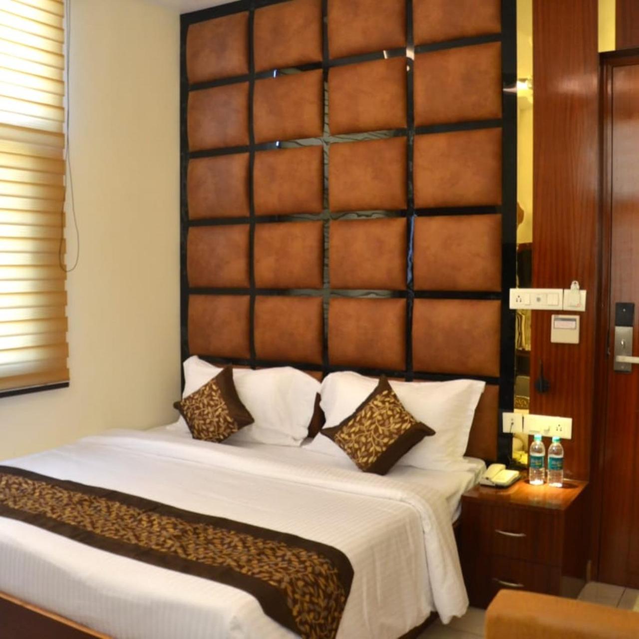 Fabhotel Roselle Inn Lucknow Ngoại thất bức ảnh